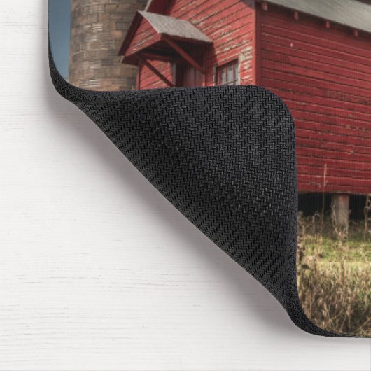 Betriebe | Roter Holzstall in Michigan Mousepad (Ecke)