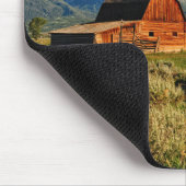 Betriebe | von schneebedeckten Bergen beschatteter Mousepad (Ecke)