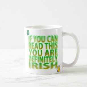 Betrunkene irische Tasse