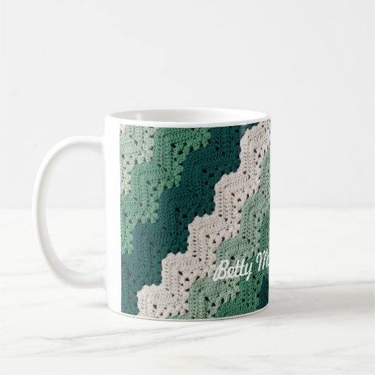 Betty McKnit Viral Kaffeetasse (Links)