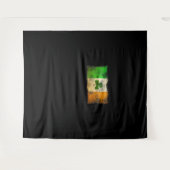 Beunruhigendes irisches Kleeblatt mit irischer Fla Wandteppich (Vorderseite (Horizontal))