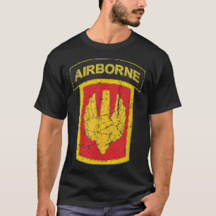 Beunruhigte 18. Feldartilleriebrigade T-Shirt