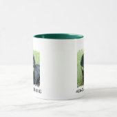 Beunruhigte Grenze 2 versah Wecker-Tasse mit Tasse (Zentrum)