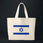 Beutel mit Flagge Israels Jumbo Stoffbeutel<br><div class="desc">Tragen Sie Ihr Wesentliches mit Stolz mit unserer Tasche mit der Flagge Israels! Mit viel Liebe zum Detail gestaltet, zelebriert diese Tasche das israelische Erbe und die kulturelle Identität mit ihrem ikonischen Design. Die Flagge Israels zeigt einen blauen Stern von David in der Mitte eines weißen Feldes zwischen zwei horizontalen...</div>