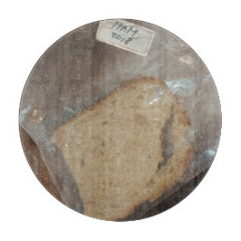 Beutel mit Scheibe Brot Schneidebrett