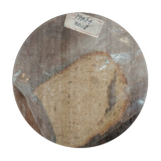 Beutel mit Scheibe Brot Schneidebrett