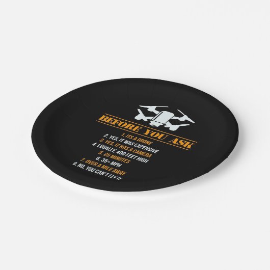 Bevor Sie Drohnenpilot Gefragt haben Pappteller (Schrägansicht)