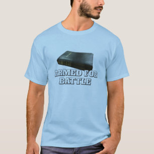 Bewaffnet für den Kampf mit der Heiligen Bibel T-Shirt