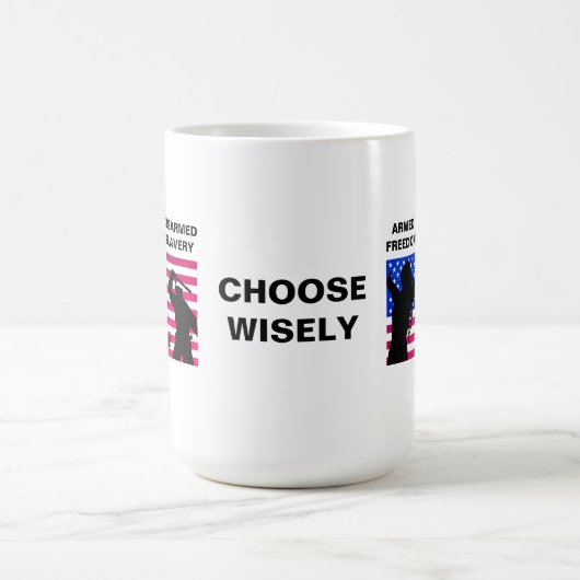 Bewaffnete Freiheit Kaffeetasse (Mittel)