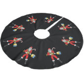 Bewaffneter Weihnachtsmann Polyester Weihnachtsbaumdecke (Schrägansicht)