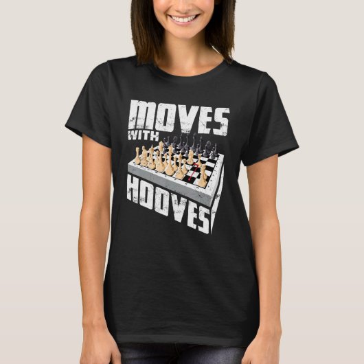 Bewegt sich mit Hooves SchachGambit Fork King Quee T-Shirt (Vorderseite)
