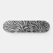 Bewegung zum Wasser - Weiß auf Schwarz Skateboard (Horizontal)
