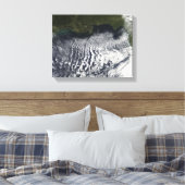 Bewölkte Straßen sind sichtbar Leinwanddruck (Insitu (Schlafzimmer))