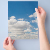 Bewölkter blauer Himmel Flyer (Hand)