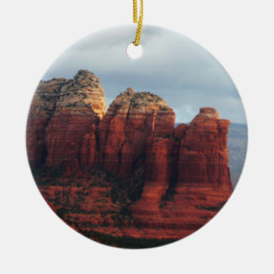 Bewölkter Coffee Pot Rock in Sedona Arizona Keramik Ornament