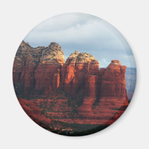 Bewölkter Coffee Pot Rock in Sedona Arizona Magnet