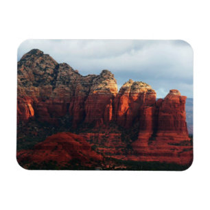 Bewölkter Coffee Pot Rock in Sedona Arizona Magnet