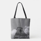 Bewölkter Eiffel in Schwarzweiss, 2015 Tasche (Rückseite)