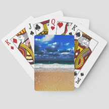 Bewölkter exotischer Strand