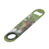 bewundernswerter Chipmunk im Feld Blume Speed Flaschenöffner (Rückseite Schrägansicht)