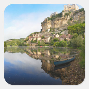 Beynac-und-Cazenac und quadratischer Aufkleber
