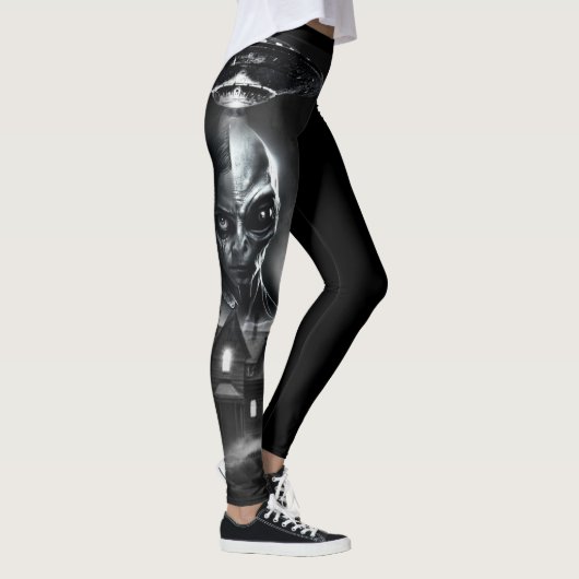 Beyond the Boundaries Paranormal Women's Leggings (Rechts)