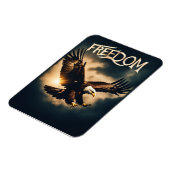 Beyond Wings: Freedom with an Eagle Magnet (Linke Seite)
