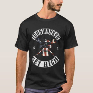 Bezahlt für den hohen T - Shirt an Ironarbeitern