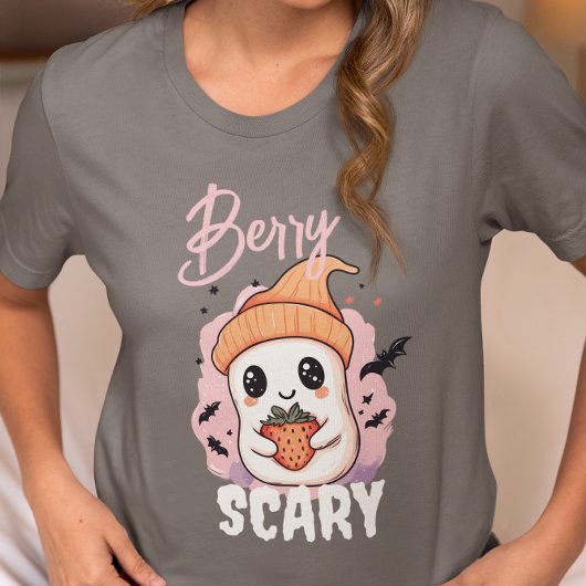 Bezaubernd gruseliger Geist mit Erdbeere Tri-Blend Shirt
