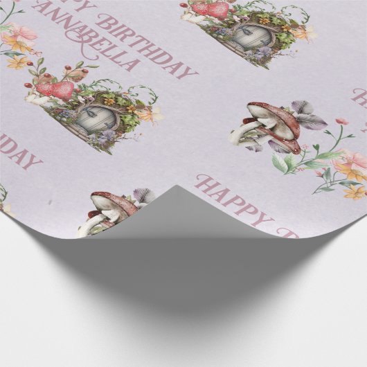 Bezaubernde Forest Fairy Garden Door auf Lila Geschenkpapier (Ecke)