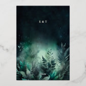 Bezaubernde Forest Greenery Lights Moderne Hochzei Folieneinladung (Rückseite)