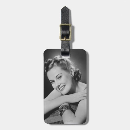 Bezaubernde Frau Gepäckanhänger (Vorderseite vertikal)