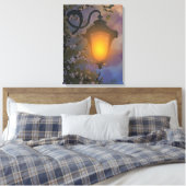 Bezaubernde Lampenlampe Canvas Print Leinwanddruck (Insitu (Schlafzimmer))