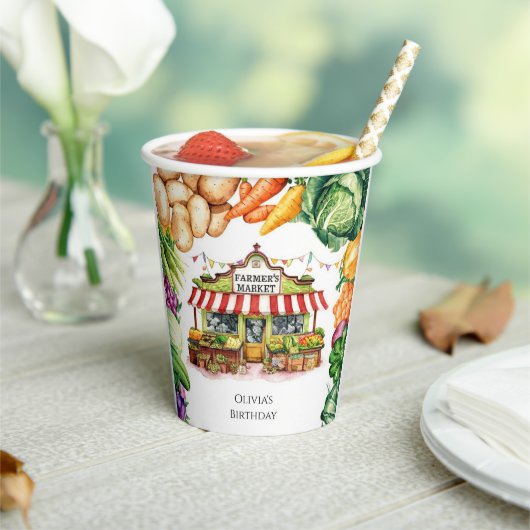 Bezaubernde Veggies-Bauern Markt Geburtstag Pappbecher (In Situ)