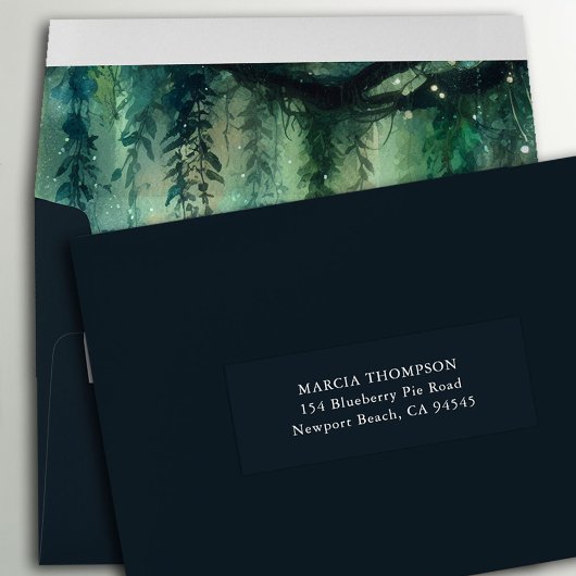 Bezaubernde Waldheiratsgäste sprechen Labels an