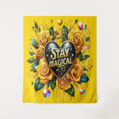 Bezauberndes Bouquet mit goldenen Rose und Herz Wandteppich (Vorderseite)