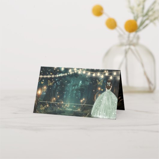 Bezauberndes Forest Sage Green Dress Quinceañera Platzkarte (Vorderseite)