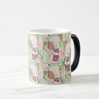Bezauberndes Katzenmädchen mit Vintage-Blumen Verwandlungstasse