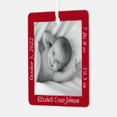 Bezauberndes Red Baby's First Foto, Name & Stats Ornament Aus Metall (Vorderseite links)