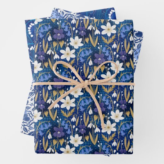 Bezauberndes Royal Blue Early Spring Blumenmuster Geschenkpapier Set (Beispiel)