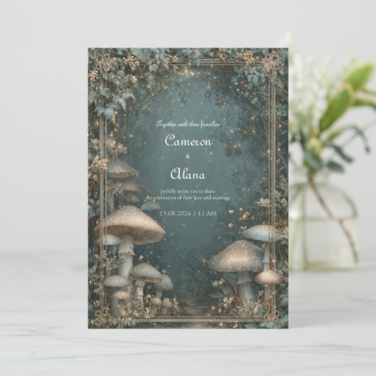 Bezauberndes Waldglühen mit märchenhaften Lichtern Einladung (Stehend Vorderseite)