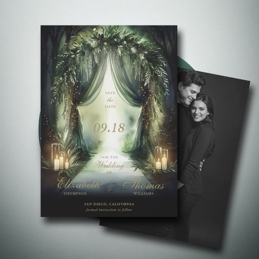 Bezauberte Waldmoody-Hochzeit mit dramatischen dun Save The Date