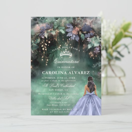Bezauberter Wald Periwinkle Blue Chic Quinceanera Einladung (Stehend Vorderseite)