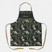 Bezauberter Waldbanner, dunkles Thema, Monogram Schürze (Vorderseite)