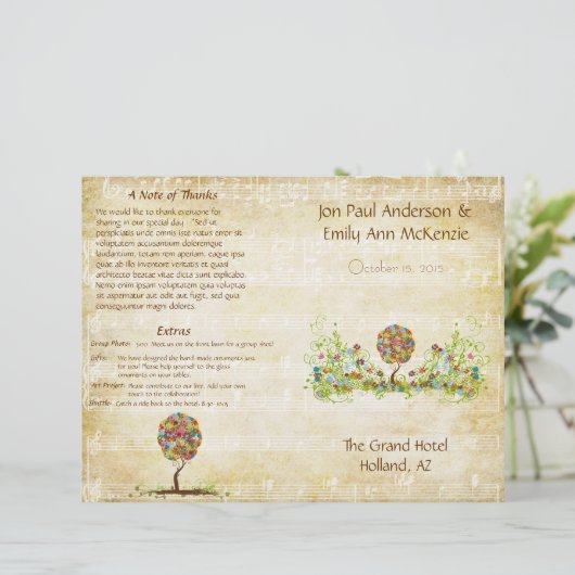 Bezauberter Waldpatchwork Blumenmauerbaum (Stehend Vorderseite)