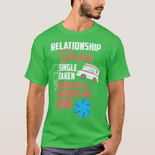 Beziehung von einem rauchenden warmen EMT Geschenk T-Shirt