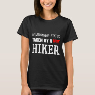 Beziehungsstatus: in einer Beziehung mit einem hei T-Shirt
