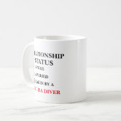 Beziehungsstatus Scuba Diver Kaffeetasse (Vorderseite Links)