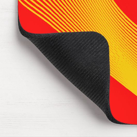 Bézier Curves - Amber on Red Mousepad (Ecke)