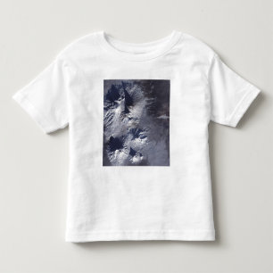 Bezymianny Vulkan stellt eine bescheidene Feder Kleinkind T-shirt